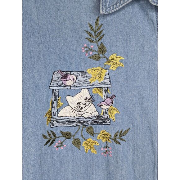 Vintage Denim Cat Embroidered Button Done Shirt Sz L Short Sleeve Casual Grandma - Picture 2 of 8